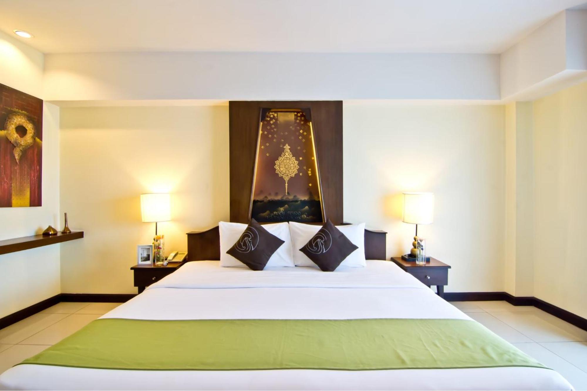 Deluxe Double or Twin Room Pool View,1687463846:JPEG