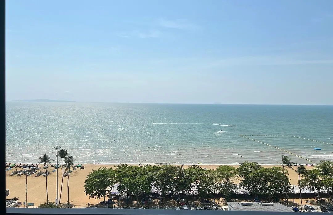 Bay Beach Resort Jomtien-1
