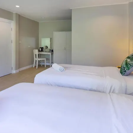 Let'S Hyde Pattaya Resort & Villas - Pool Cabanas-2